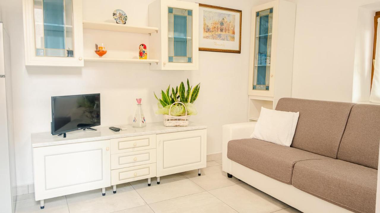 La Casa Di Nonna Agnese - Italian Homing Apartment Padenghe sul Garda Ngoại thất bức ảnh
